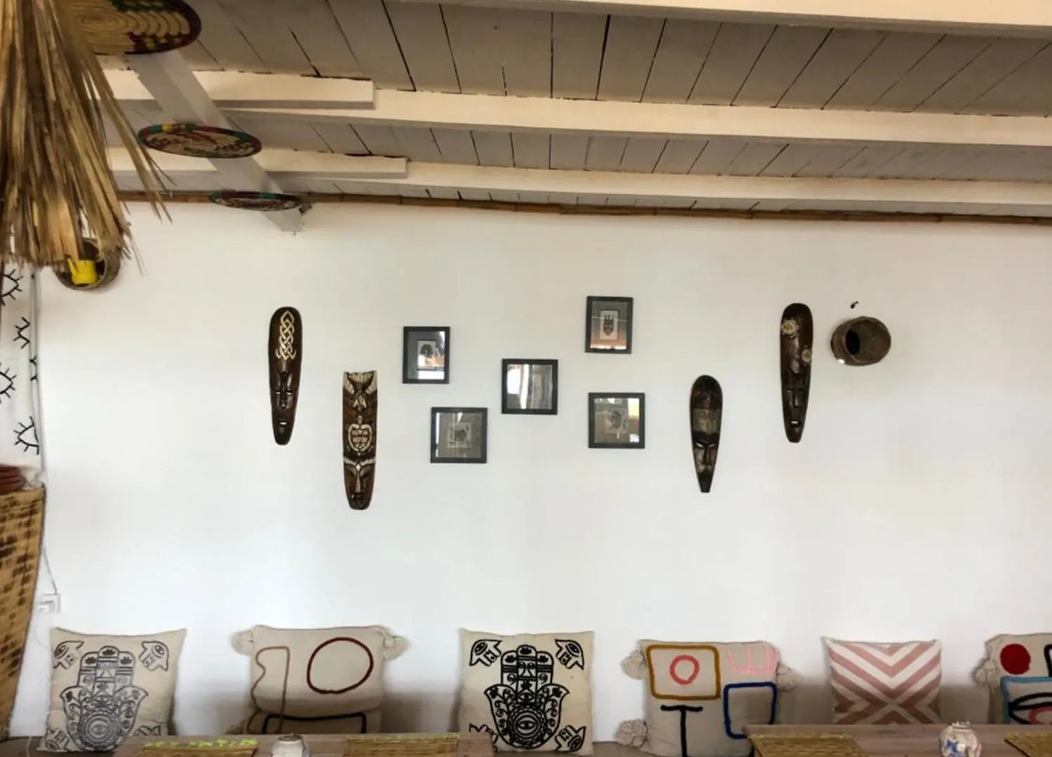 אסאוירה Surf House Lodge אתר קמפינג