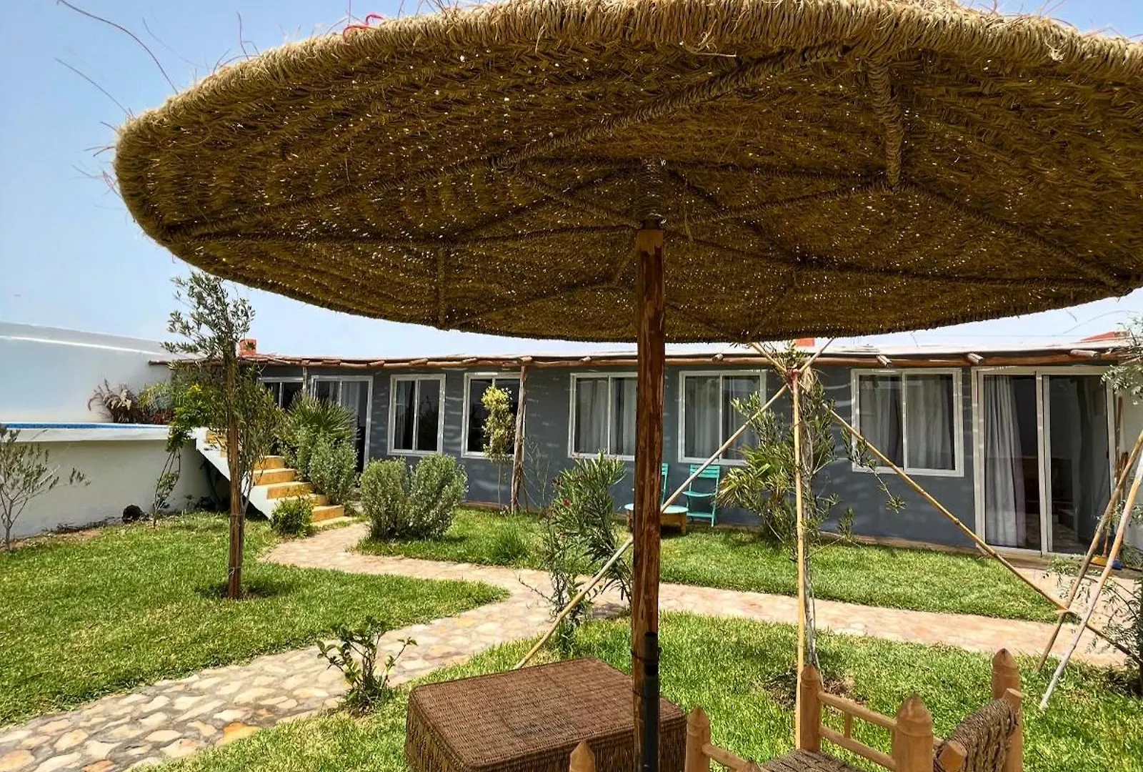 אתר קמפינג אסאוירה Surf House Lodge