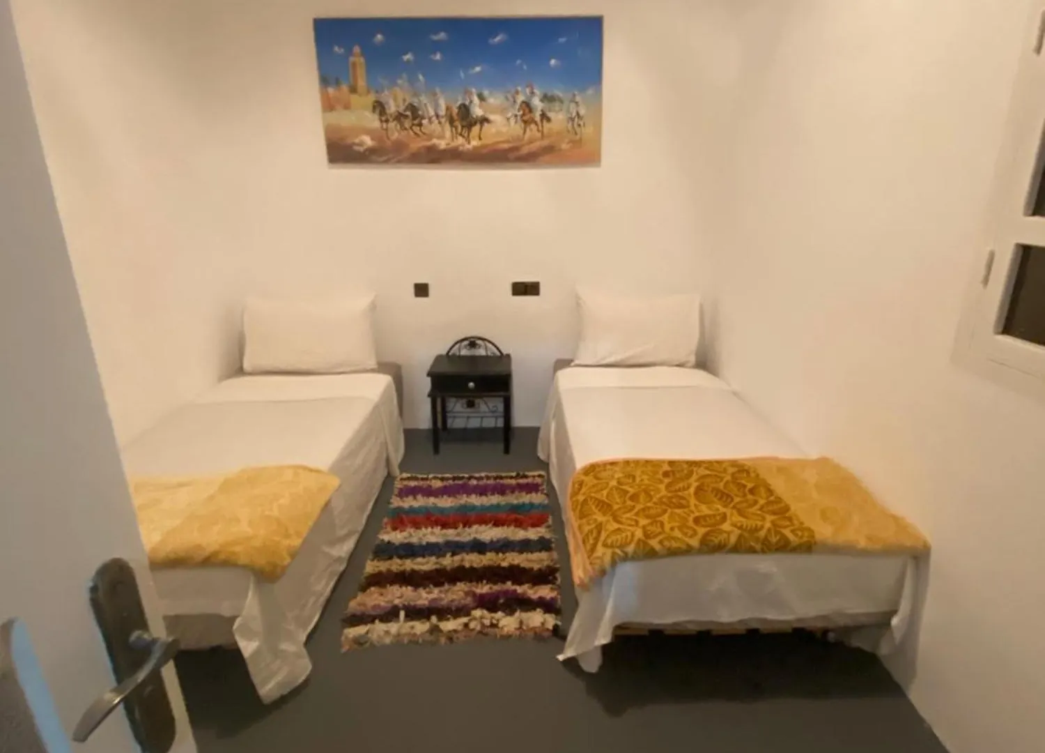 אסאוירה Surf House Lodge 0*,
