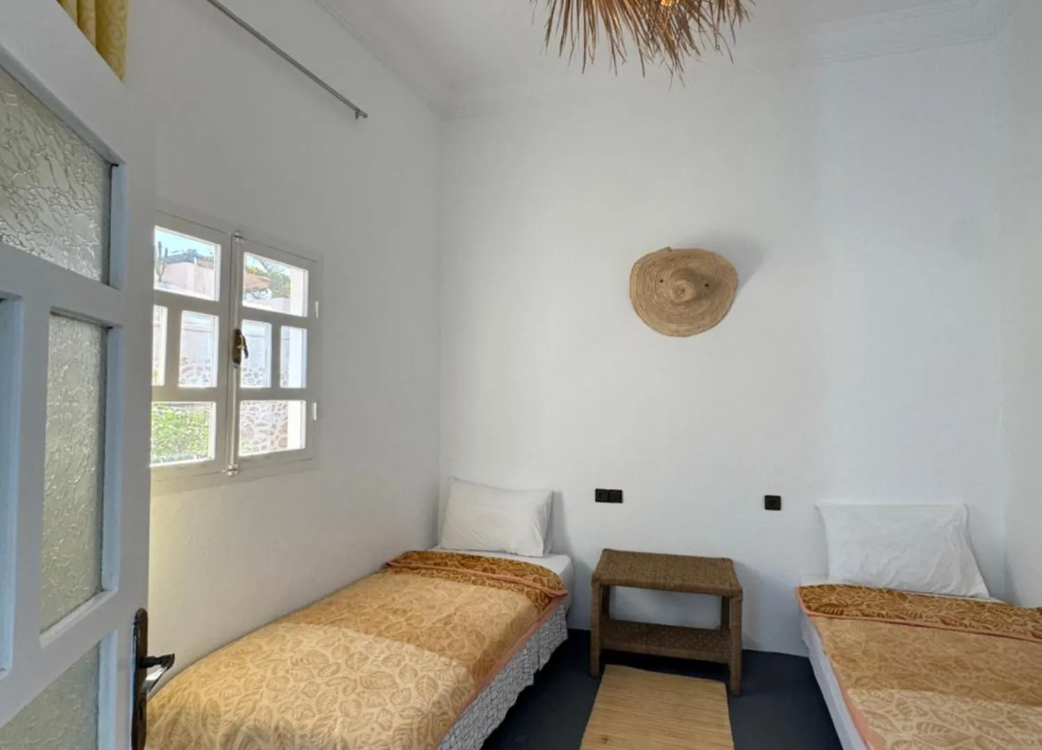 אסאוירה Surf House Lodge 0*,