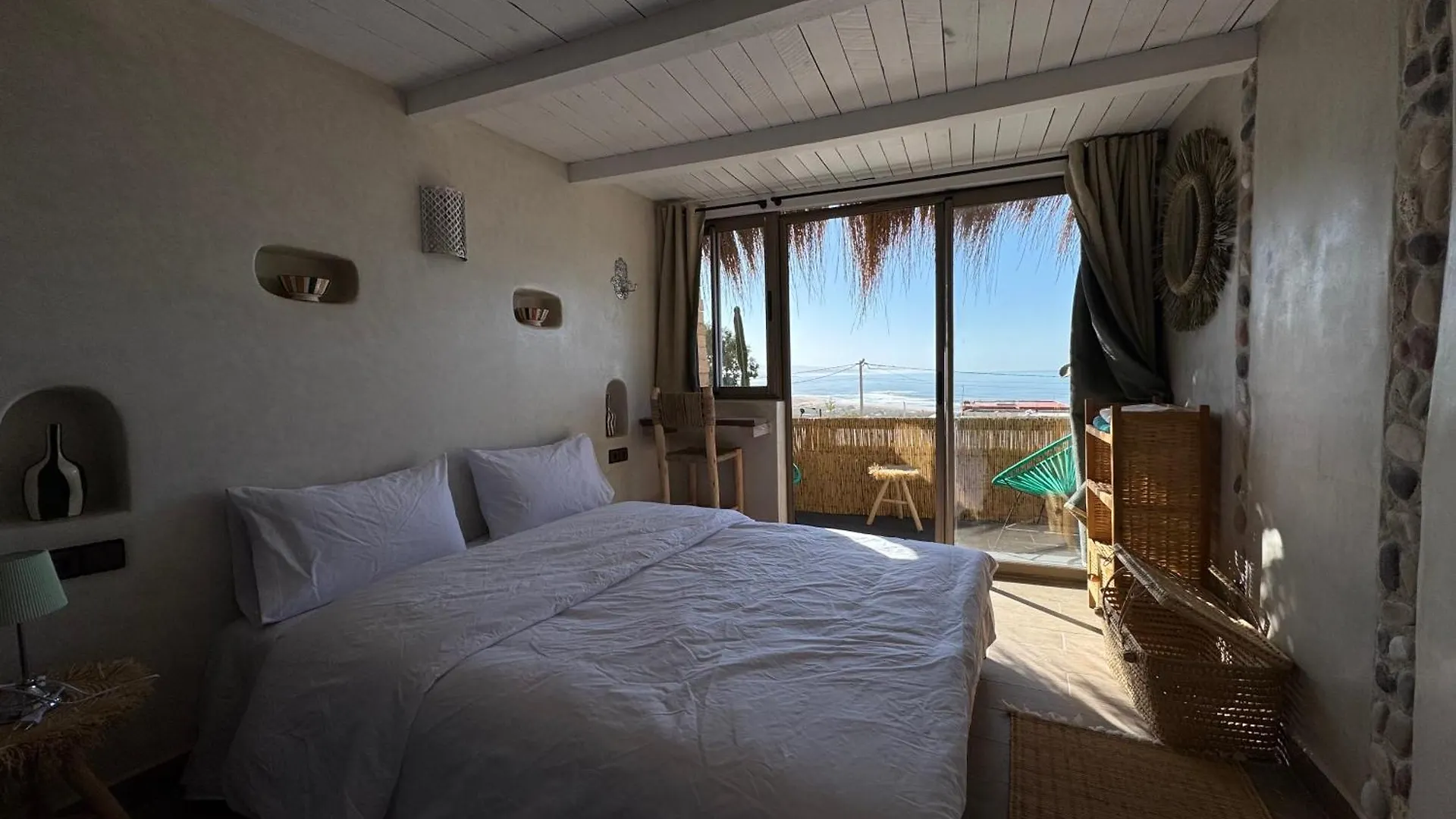 אסאוירה Surf House Lodge מרוקו