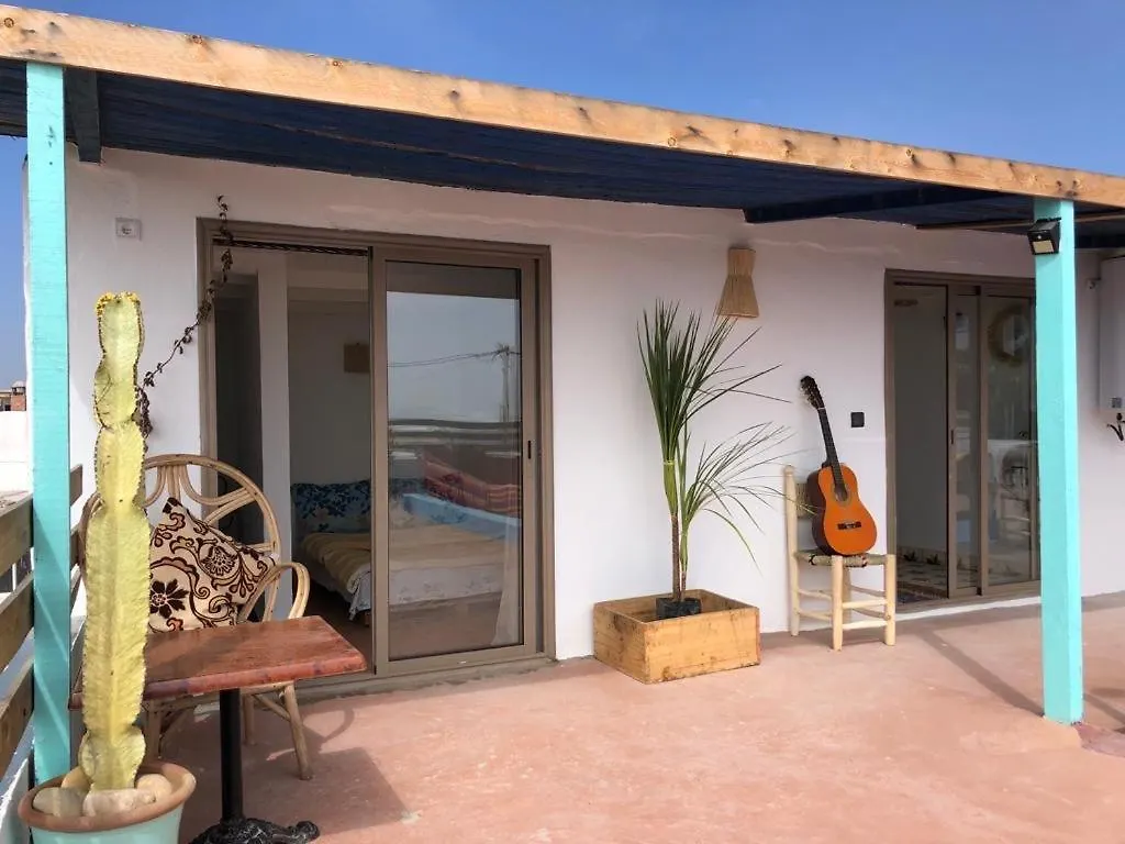 אסאוירה Surf House Lodge מרוקו